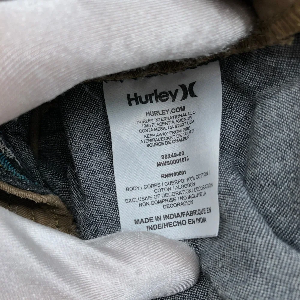 Vintage Y2K Hurley Cargo Shorts Mens 32 Tan Brown Southwestern Trim Surf Skate